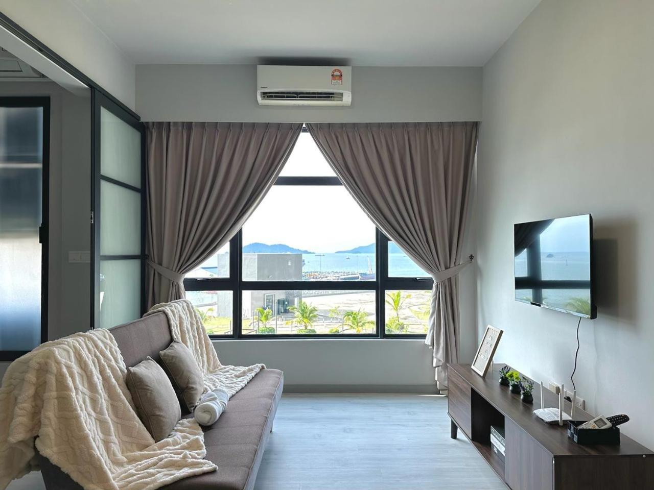 Jesselton Quay Sea & Pool View For 6 Pax Διαμέρισμα Κότα Κιναμπαλού Εξωτερικό φωτογραφία